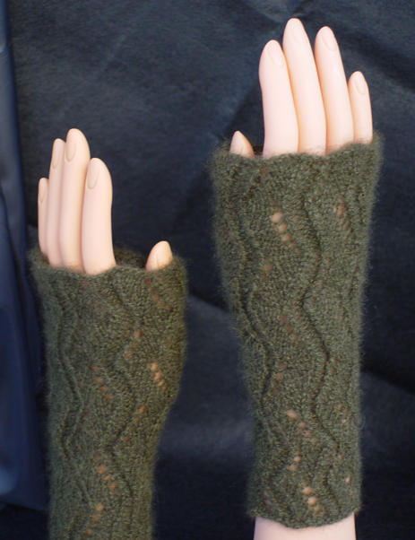 Lacy Riverine mitts and muffatees