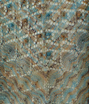 H37 Bobble Lace Flowers Triangle Shawl stitch detail