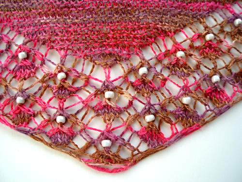 Shallow Tri Shawl - detail of lower point