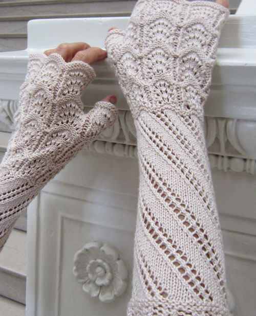 Terzetto Victorian elbow-length fingerless gloves